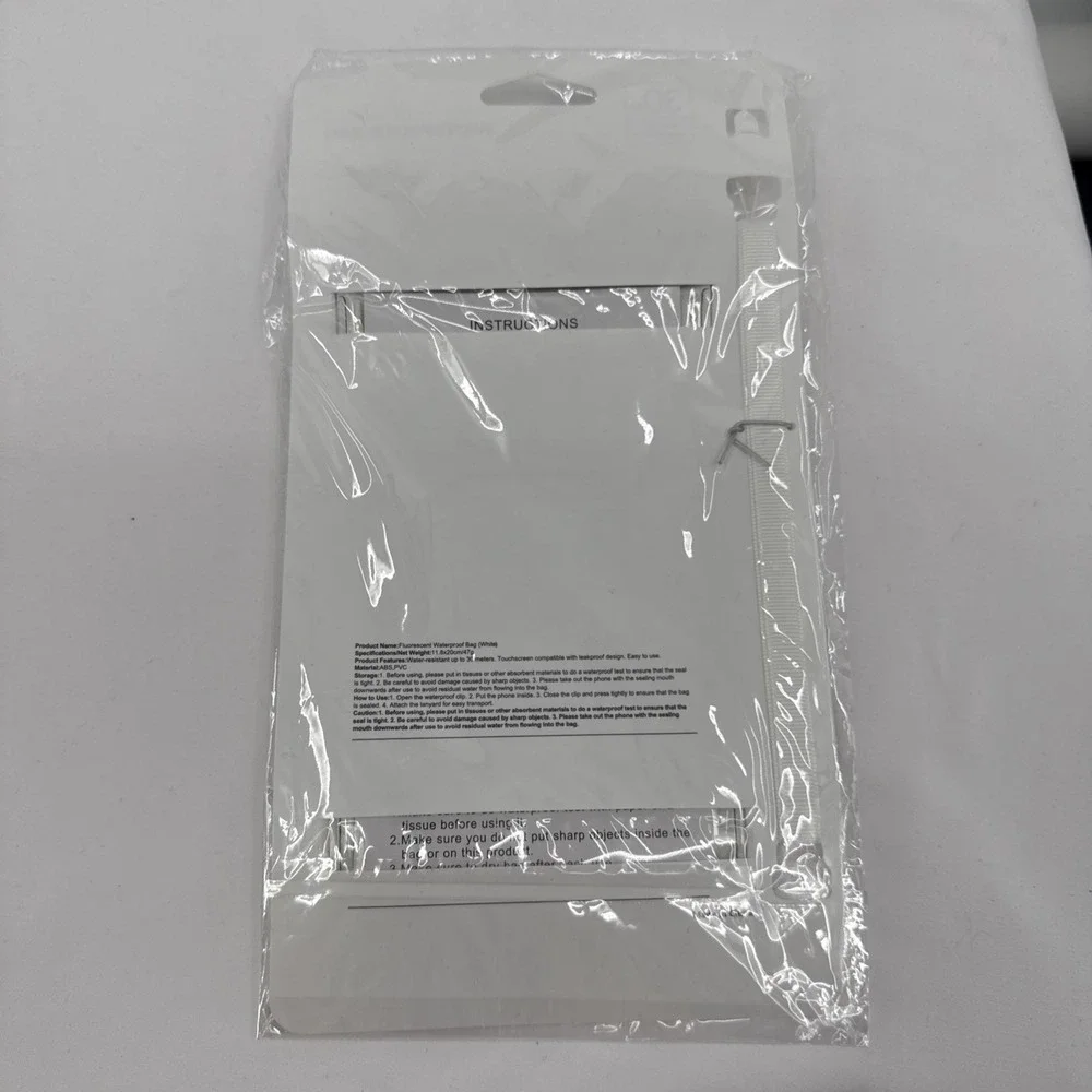 NEW IN PKG. NIP WATERPROOF BAG FOR SMARTPHONES‎  (Non Max/Pro Size)